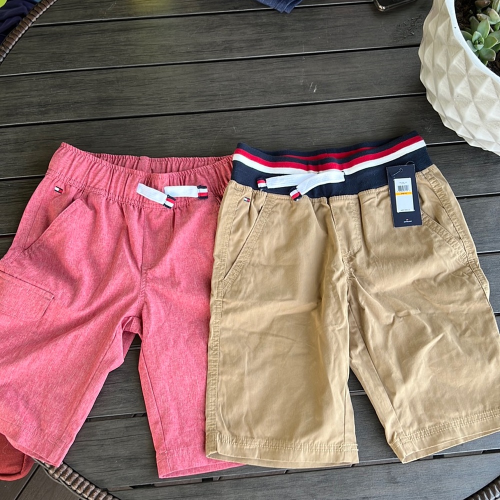 2 pairs of Tommy Hilfiger shorts